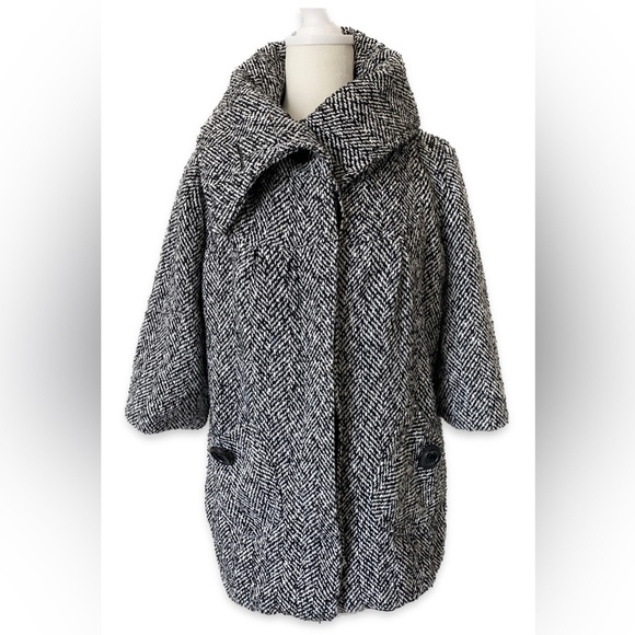 Jackets & Blazers - Black and White Tweed Coat